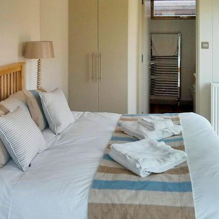 Upton Lakes Lodges カロンプトン エクステリア 写真